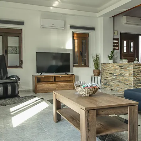 Angels House בית נופש *